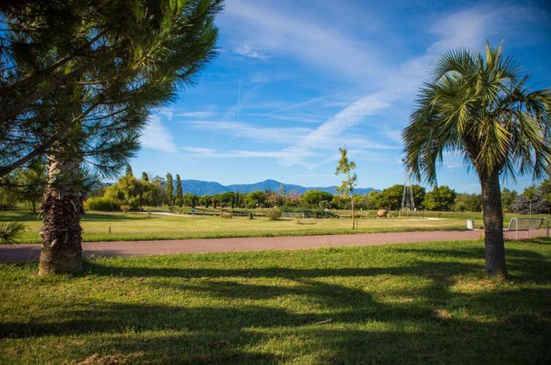 Golf Saint Cyprien Ground Floor 2 Bedrooms Apartment With Terrace エクステリア 写真